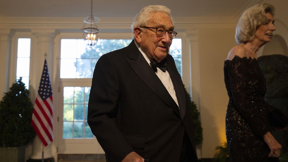 Kissinger: Jsou tři východiska z téhle války. Západ nemusí prohrát